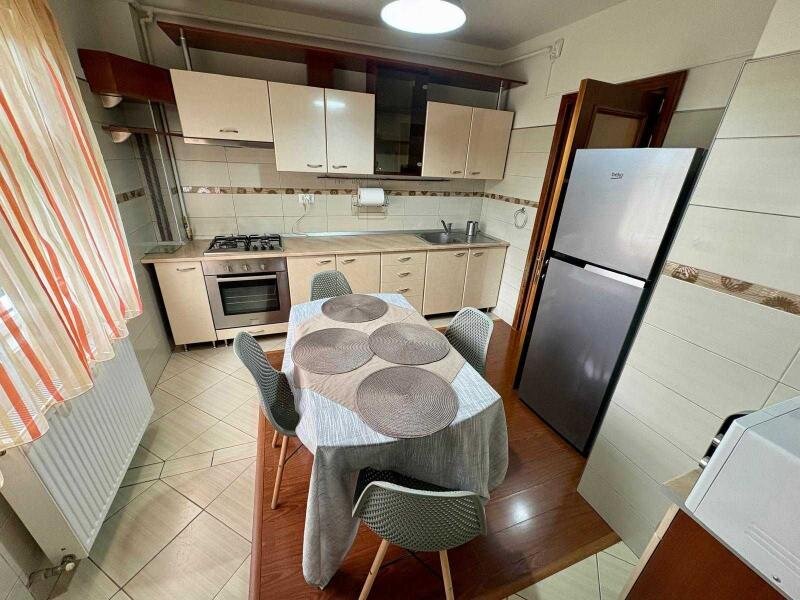 Vitan Mall, apartament 2  camere de inchiriat.